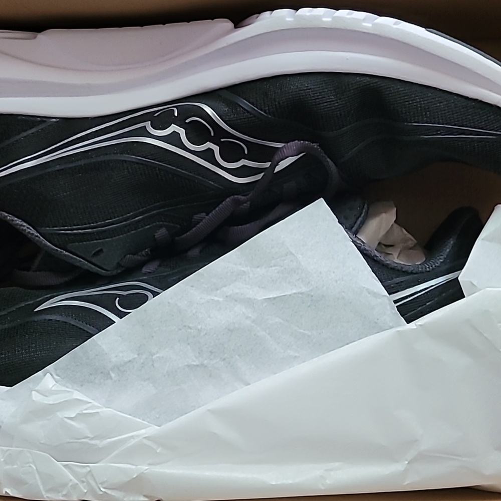New Saucony Mens Shoes 11M